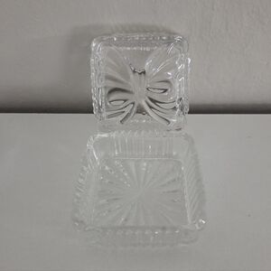 Vintage Crystal Clear 24% Lead Crystal Trinket Box with Bow Design